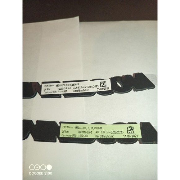 Genuine Harley 2021 Street Glide Tank Emblems Badges Medallions OEM - Picture 3 of 3